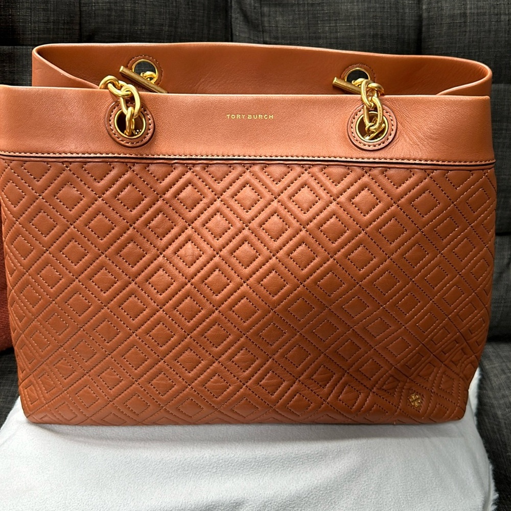 🚫Tory Burch tote— SOLD 🚫